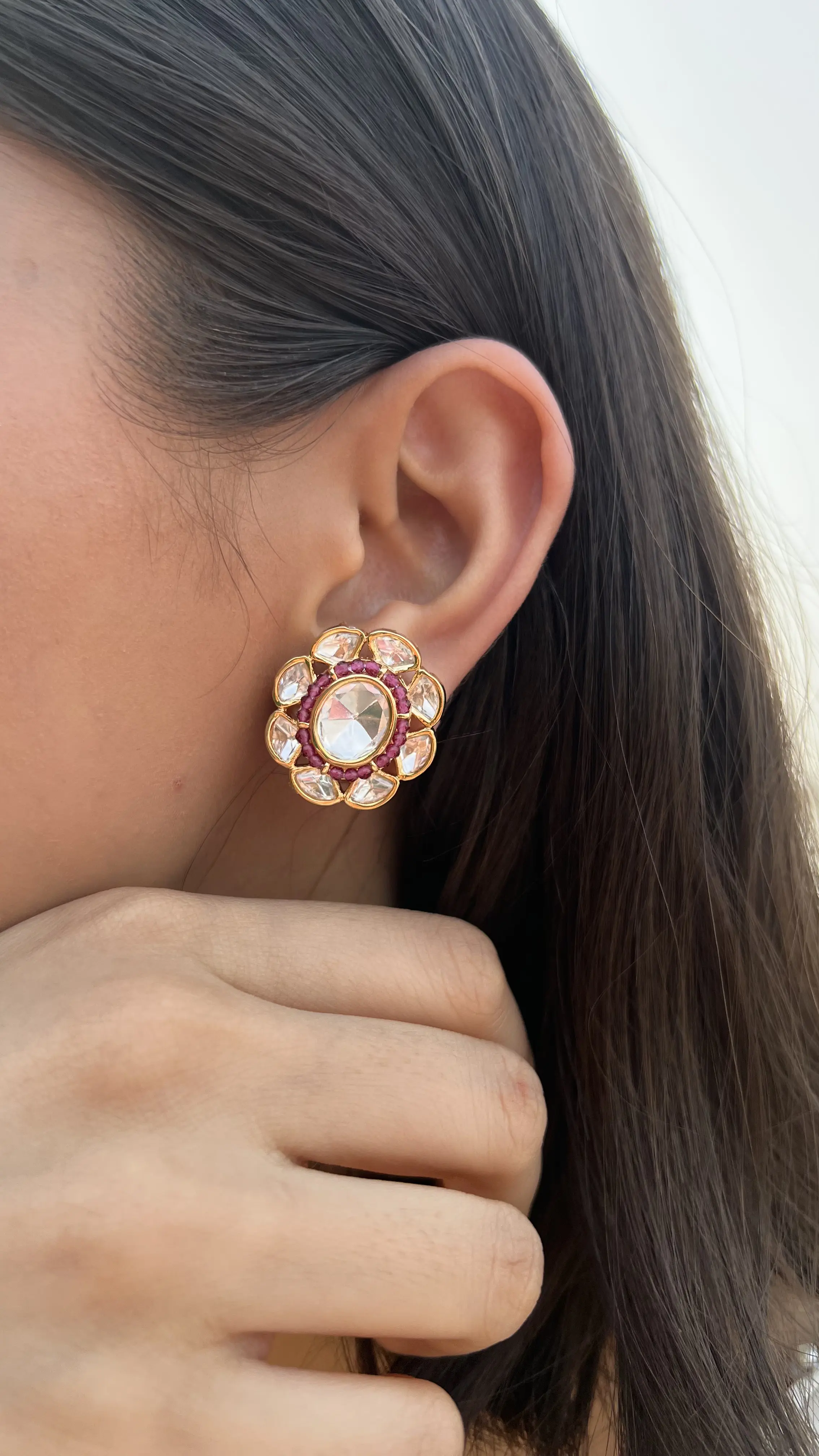 ANUSHKA FLOWER POLKI PENDANT 6 PETAL FLOWER POLKI STUDS EARRINGS - Image 4