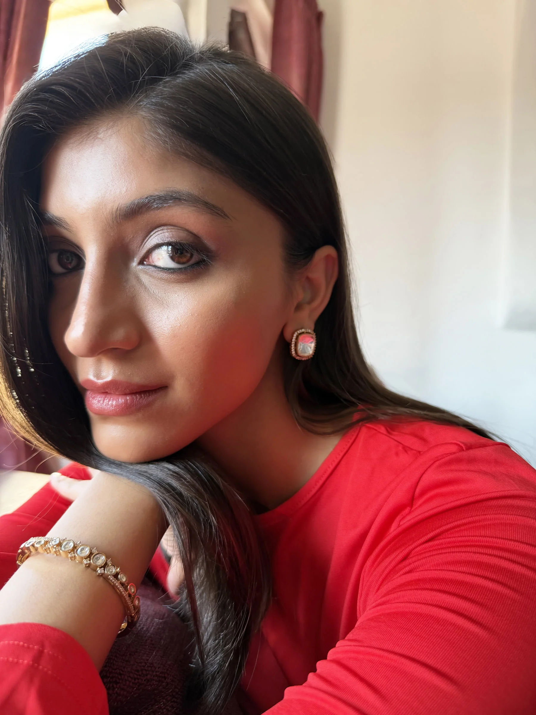 Apeksha White and Gold Sp Polki Earrings - Image 3