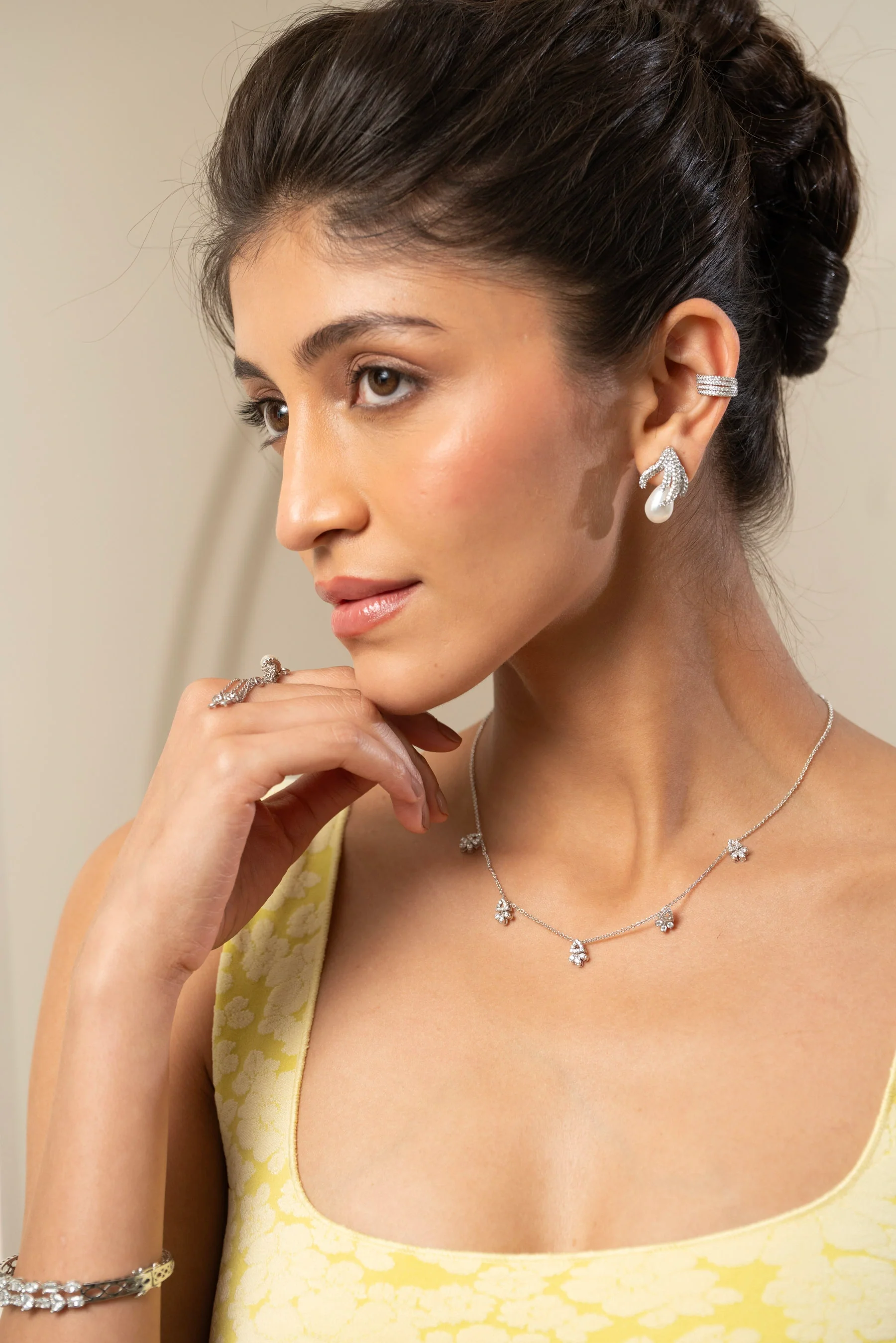 Baguette Yellow Diamond Earrings - Image 3