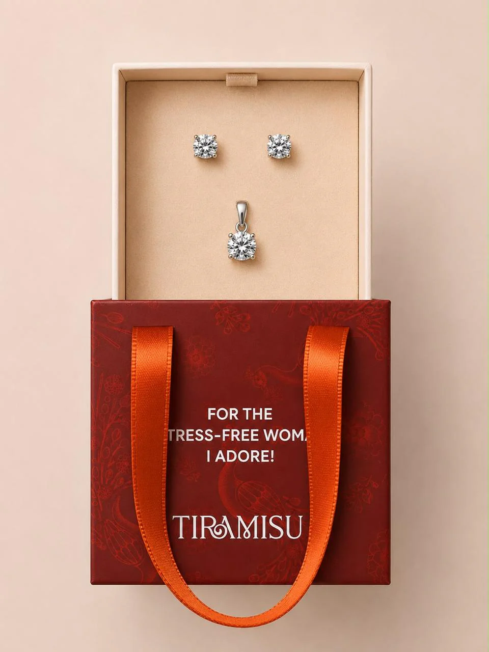 Classic Solitaire Pendant Gift Box Set