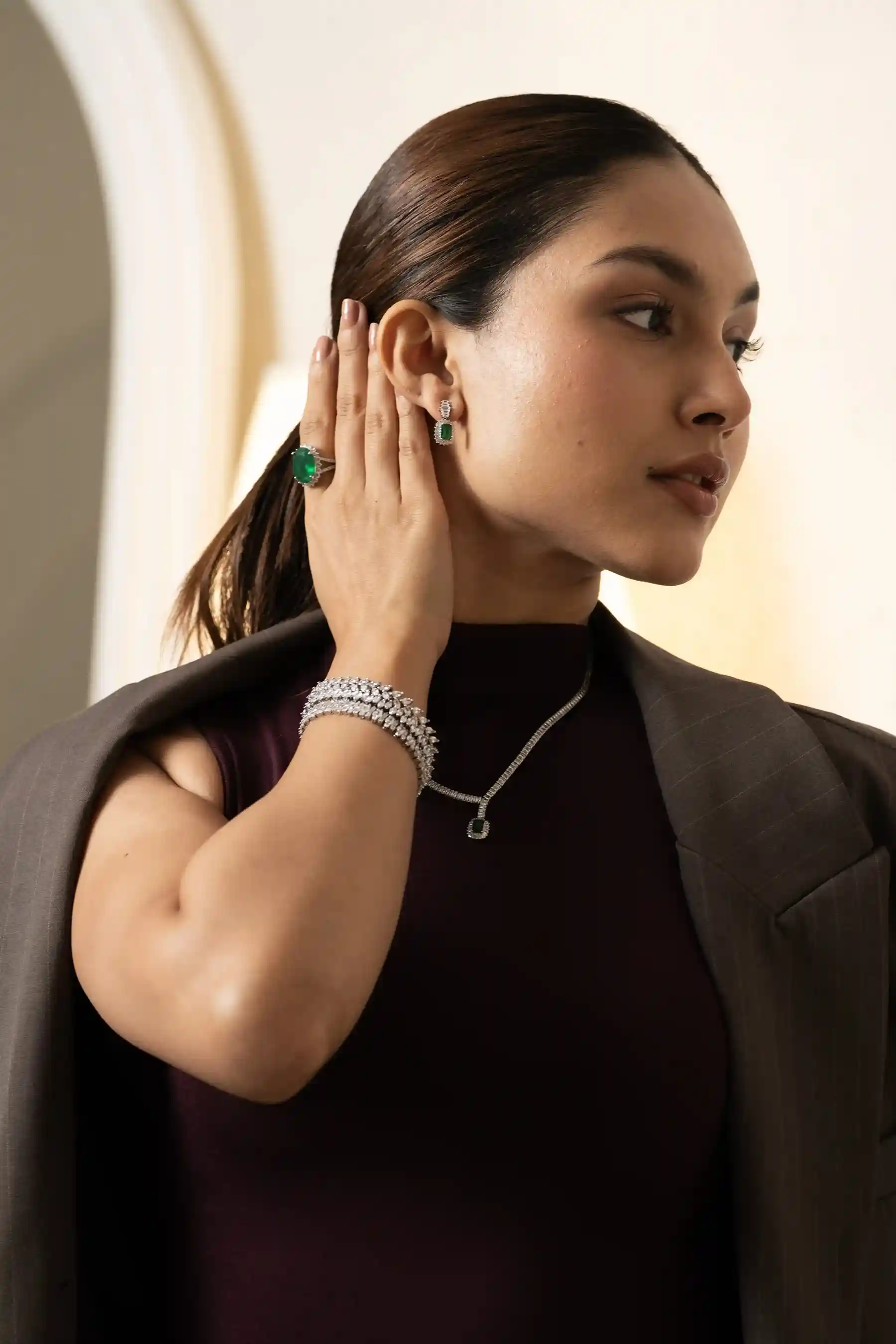 Cushion Emerald Halo Ring - Image 3