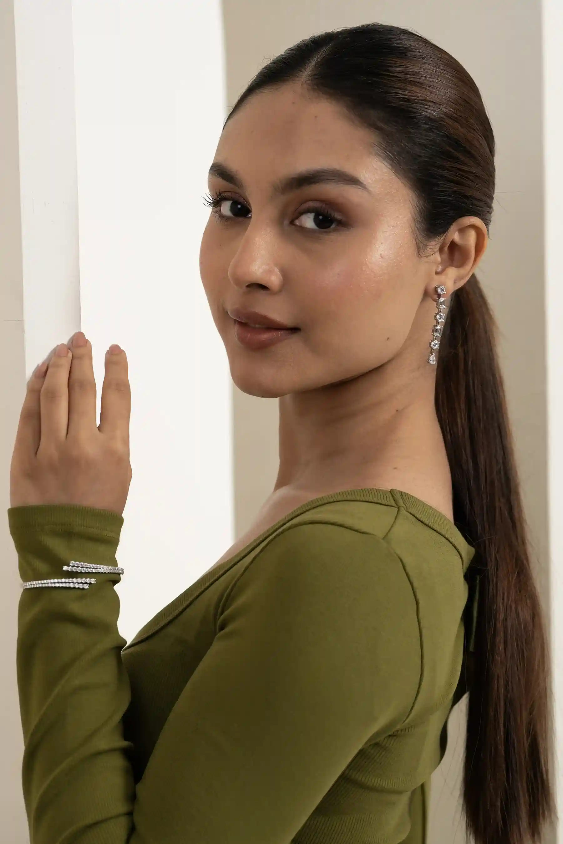 Diamond Bar Open Bracelet - Image 2