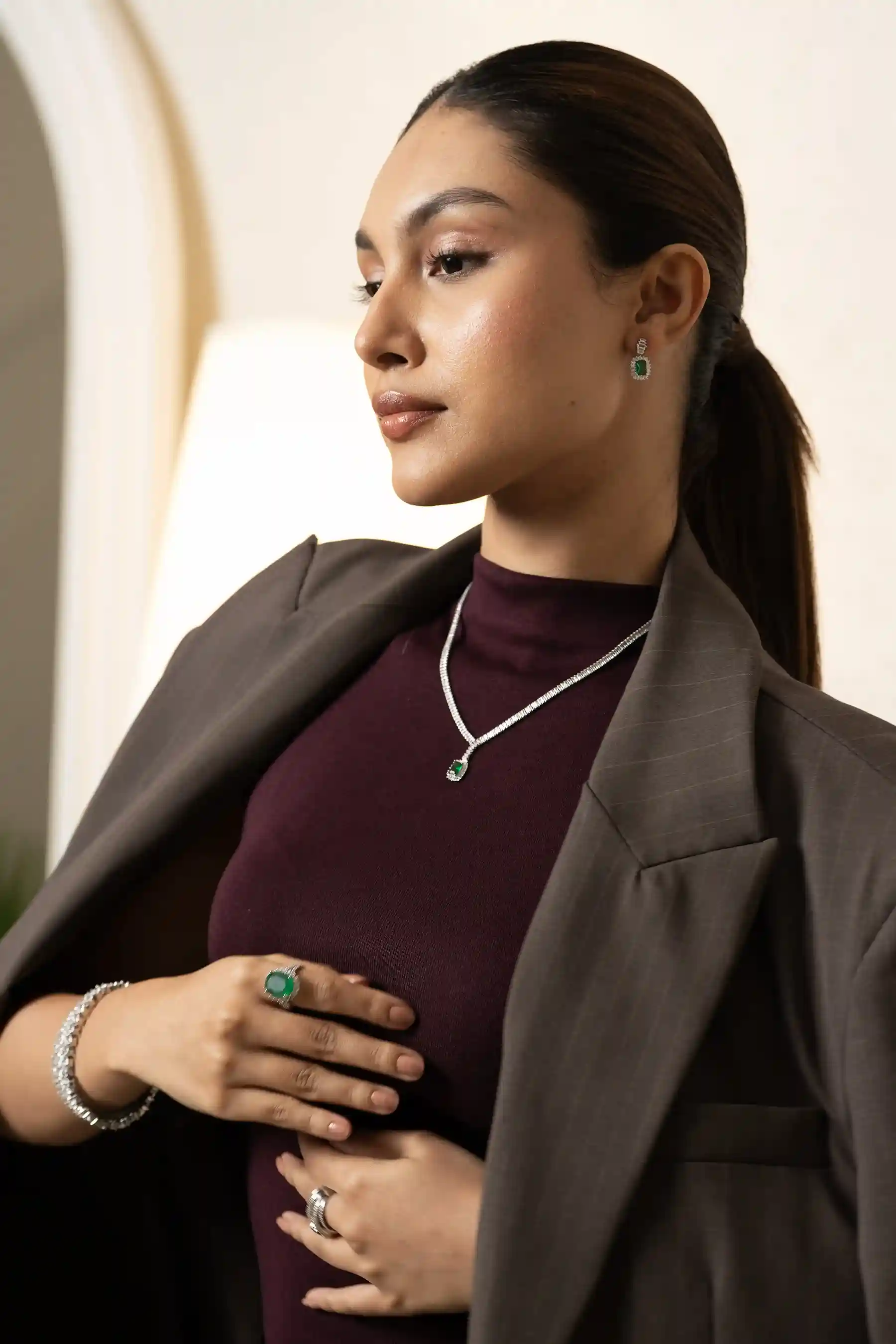 Emerald Teardrop Pendant Necklace Set - Image 8