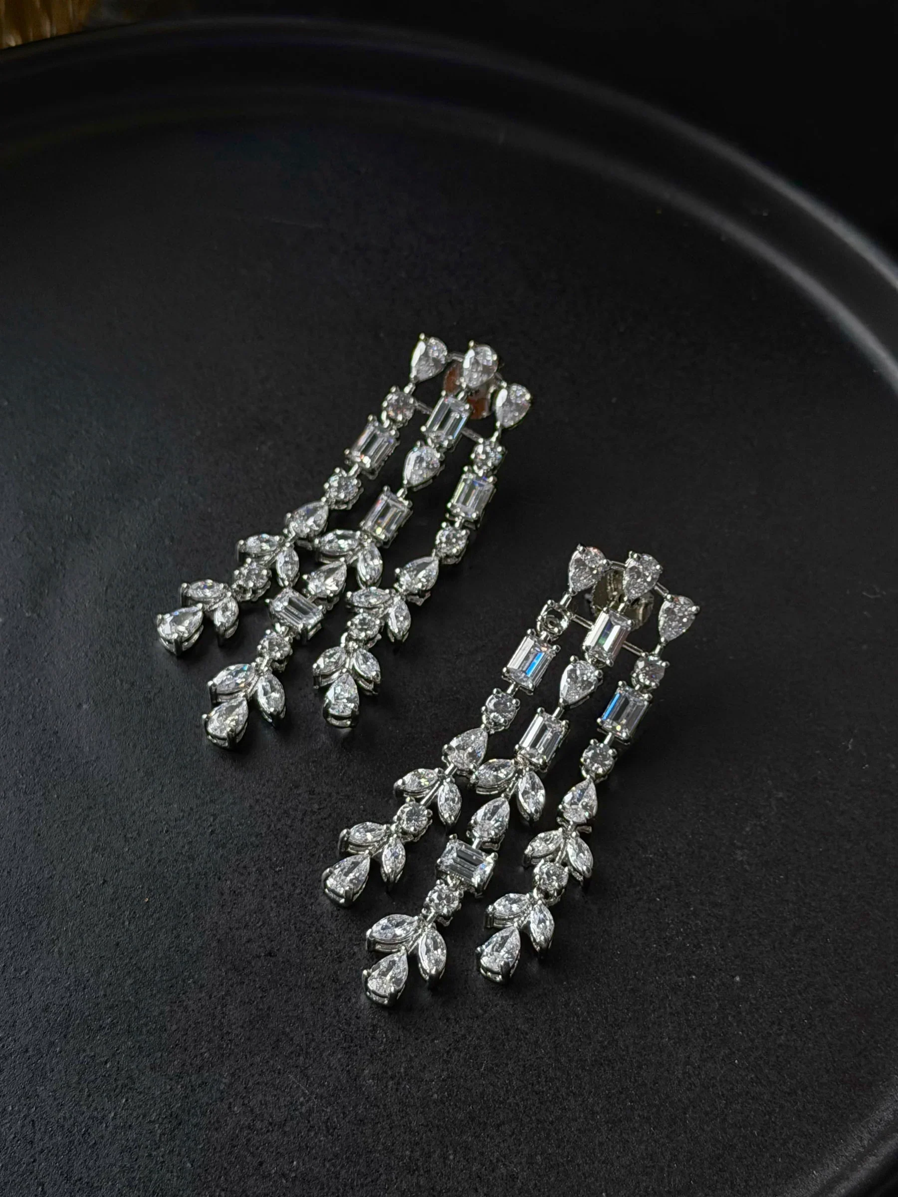 Frosted Leaffall Earrings - Image 3