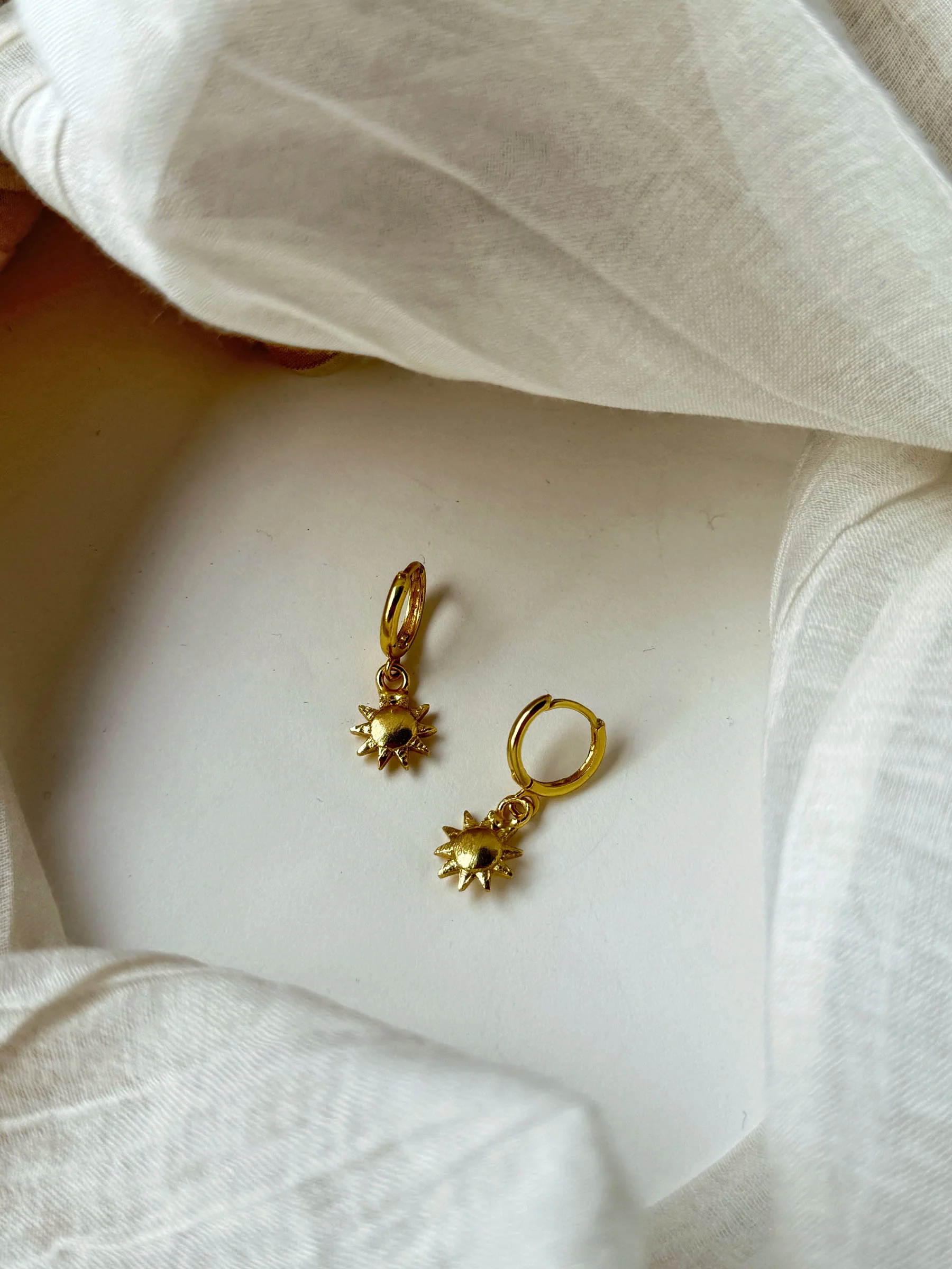Gautami Earrings - Image 3