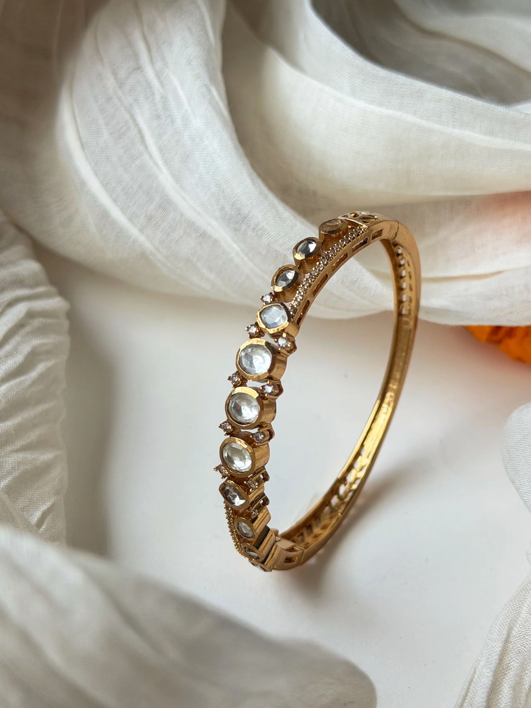 Idhaya Oval SP Polki Bracelet - Image 2
