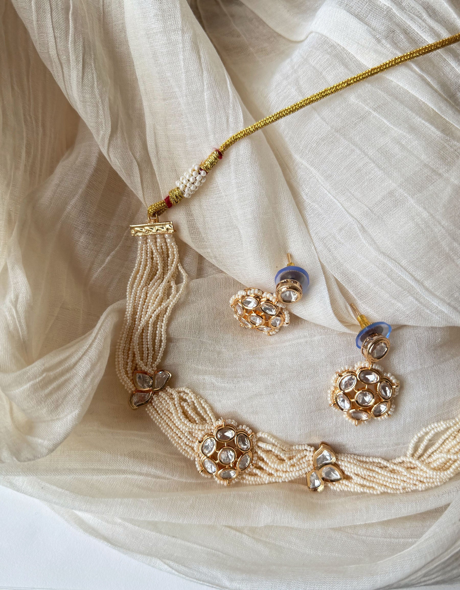 Leela Round Jadau Moti Choker Set With Earrings - Image 3