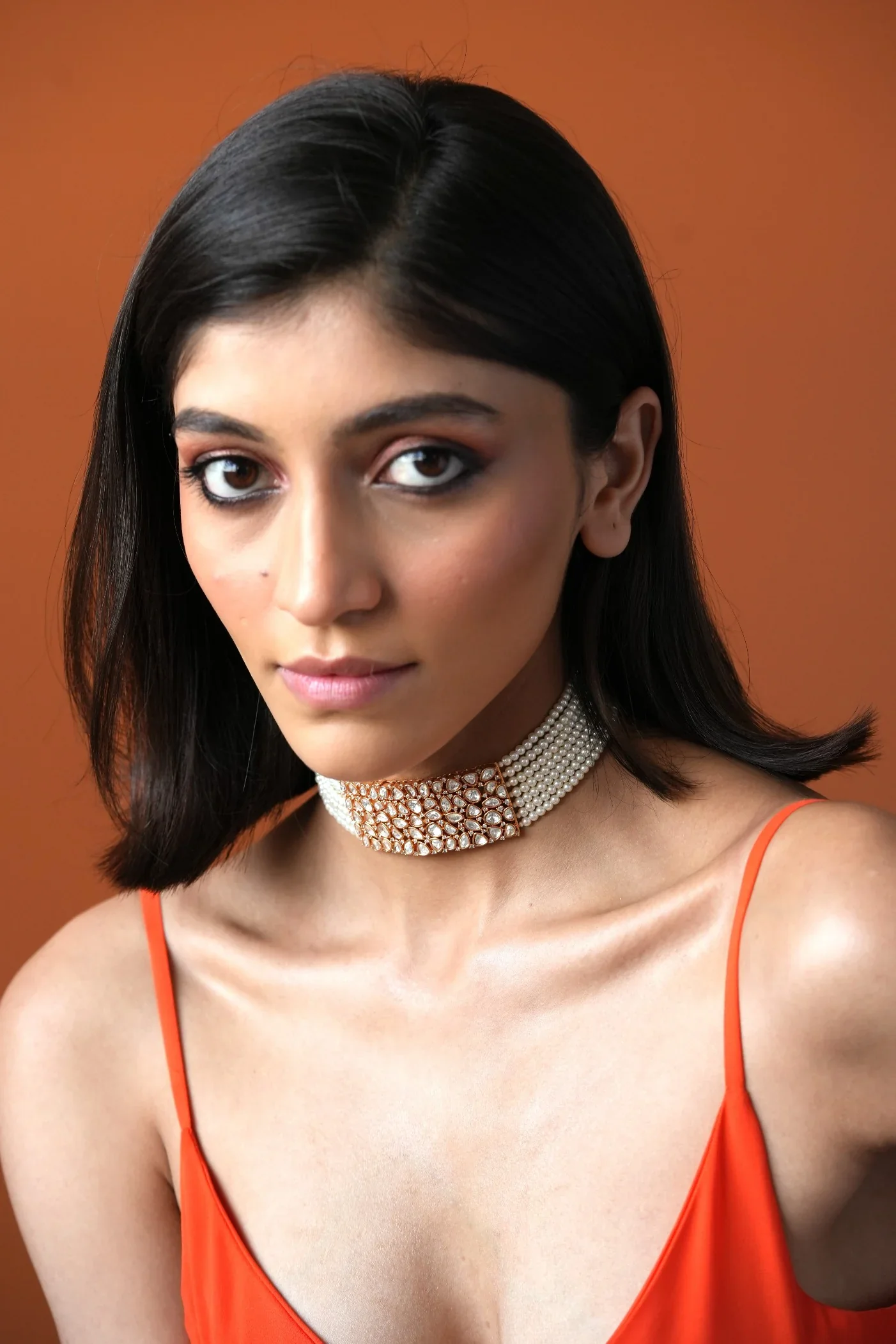 Sandhya Moti Uneven Small Faux Moissanite Choker - Image 4