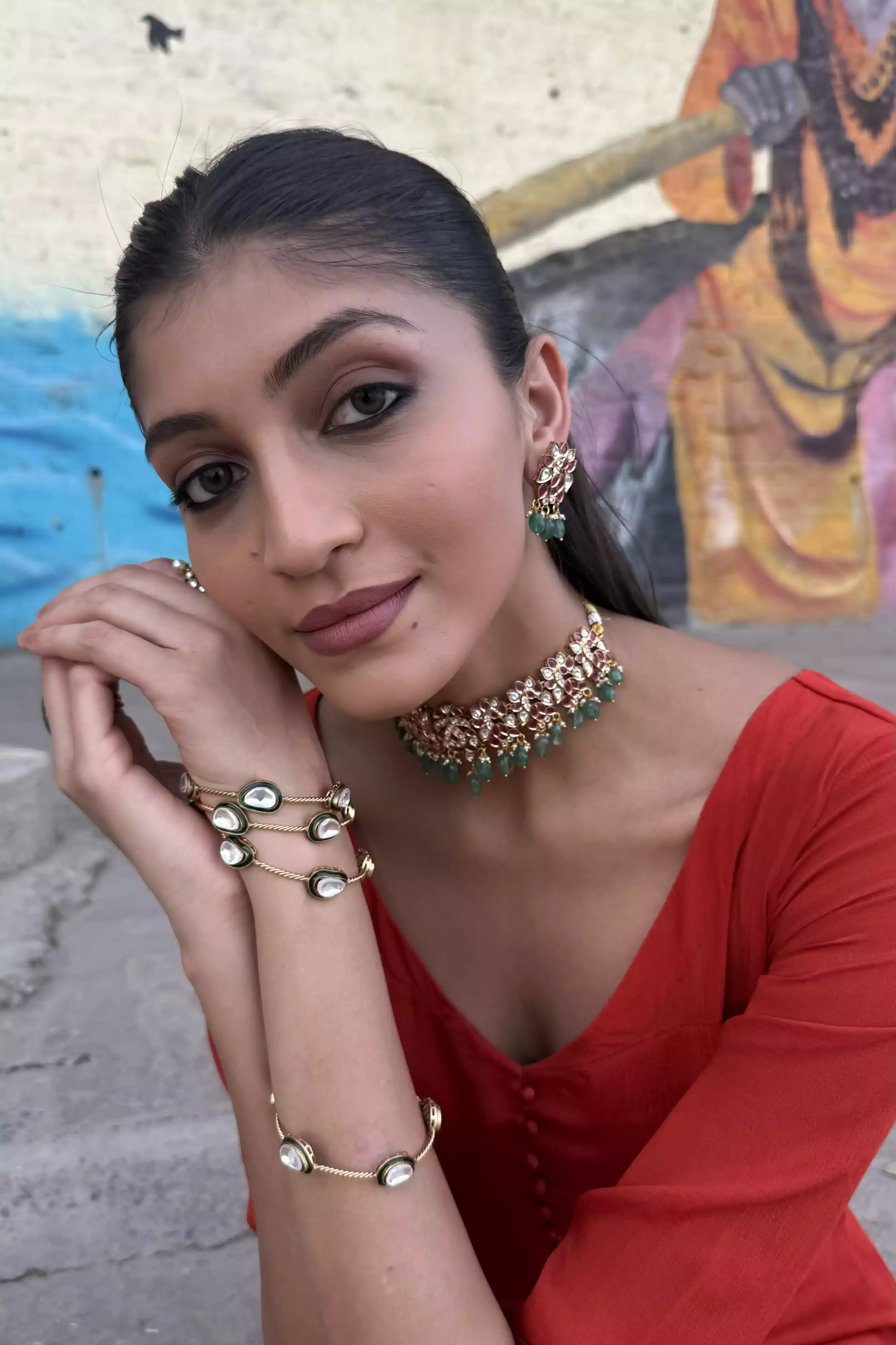 Neela Sacred Vine Emerald Polki Necklace Set - Image 2