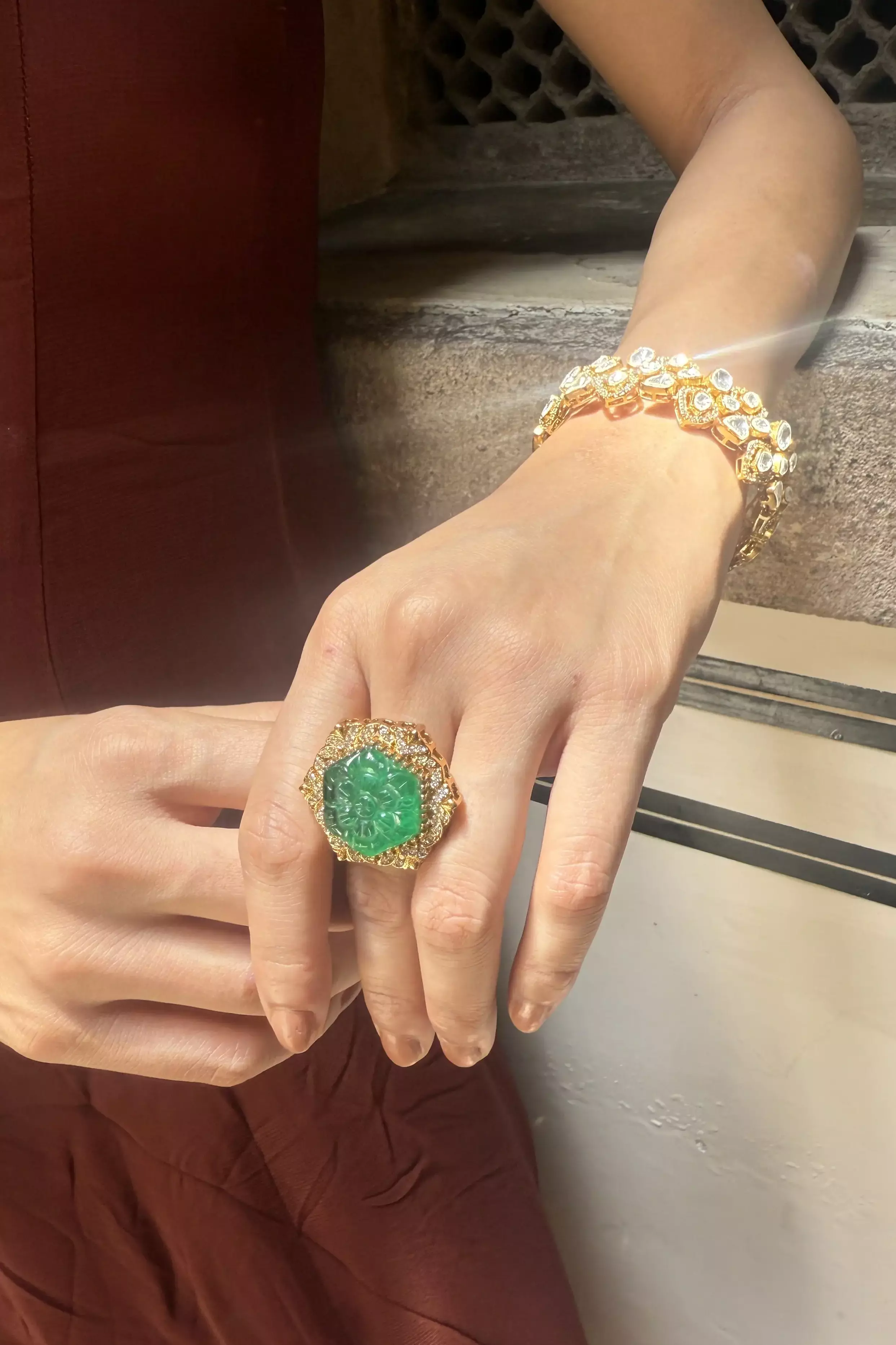 Nia Carved Emerald Halo Statement Ring - Image 5