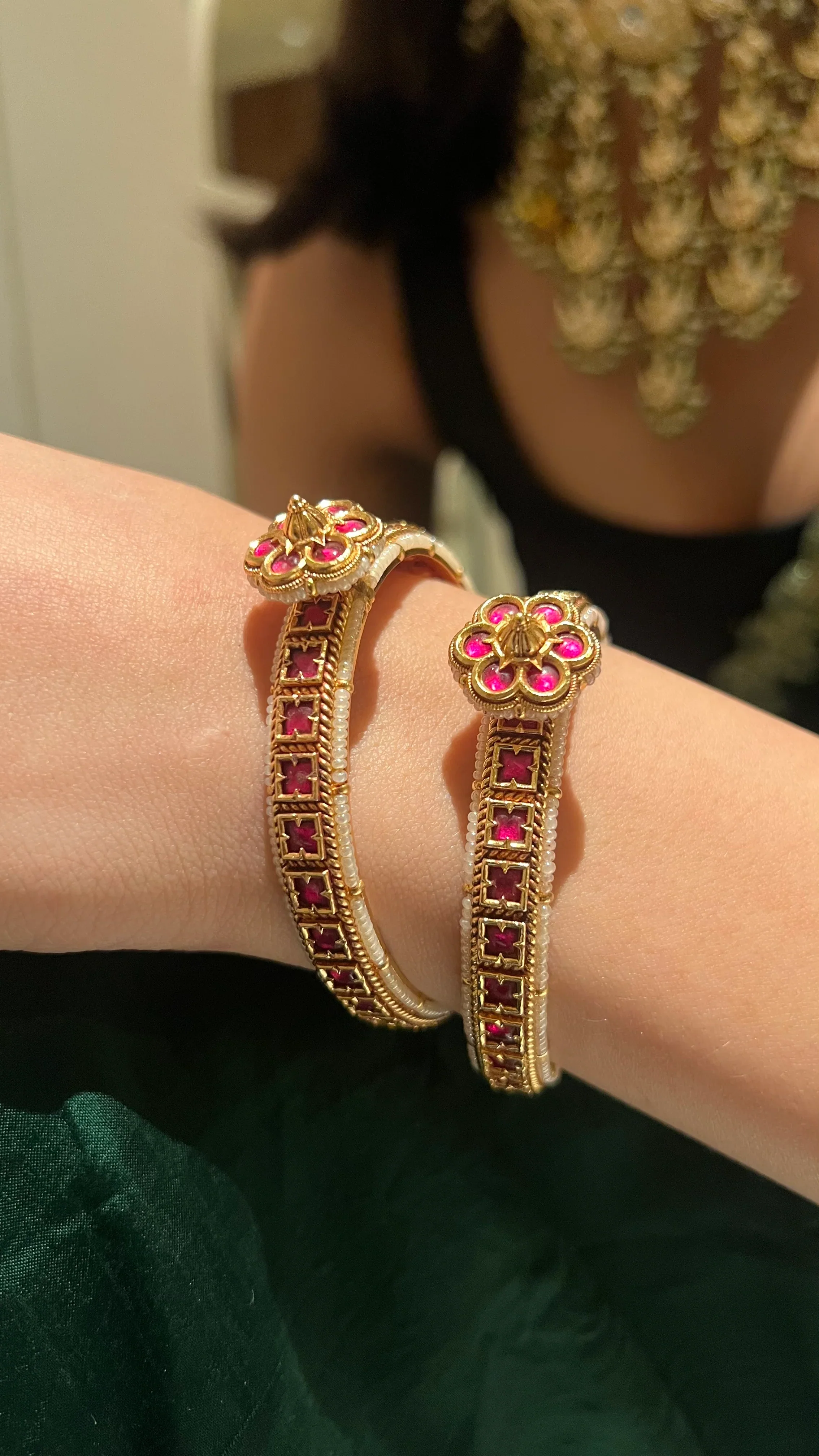 Rishika Flower Petal Jadau Faux Polki Bangle - Image 3