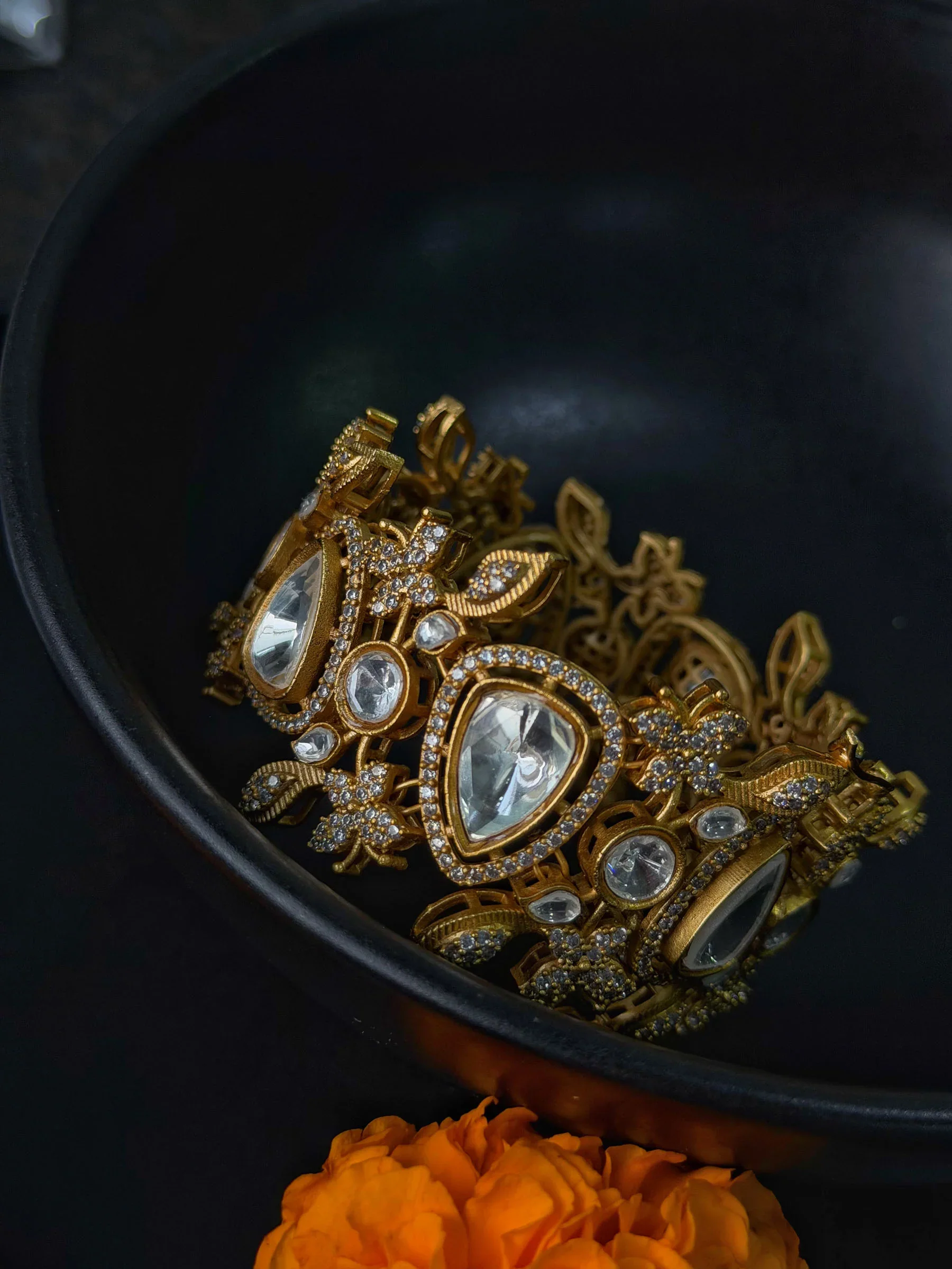 Ritika Teardrop Polki Bracelet - Image 3