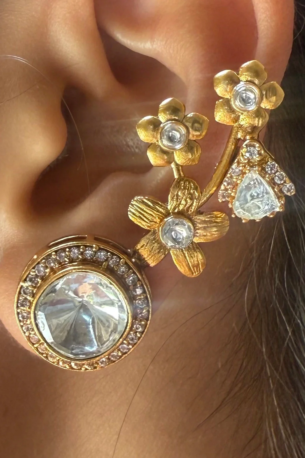 Saumya Quiet Garden Pearl Polki Ear Cuff - Image 3