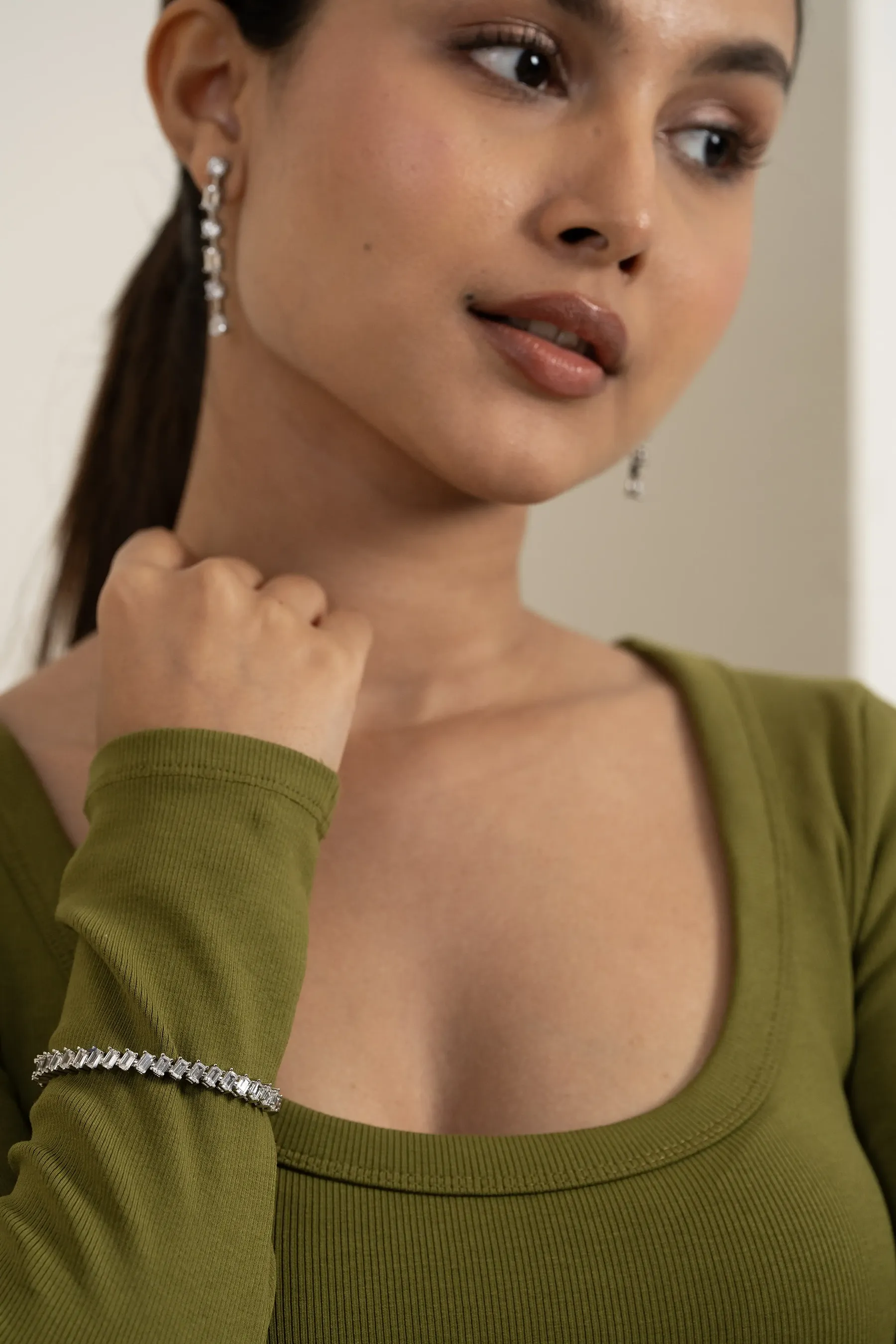 Slim Diamond Line Bracelet - Image 5