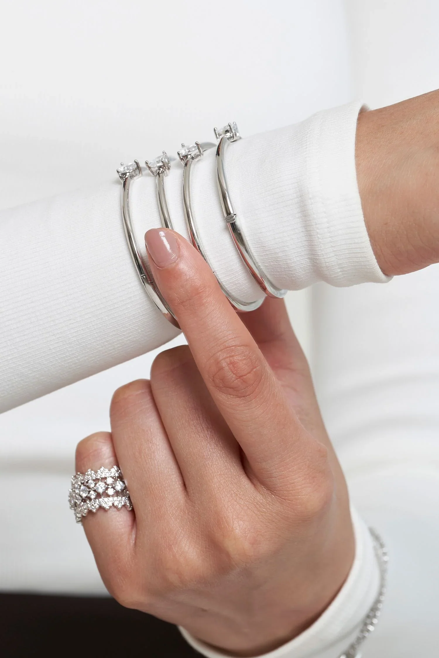 Solitaire Heart Diamond Bracelet - Image 4
