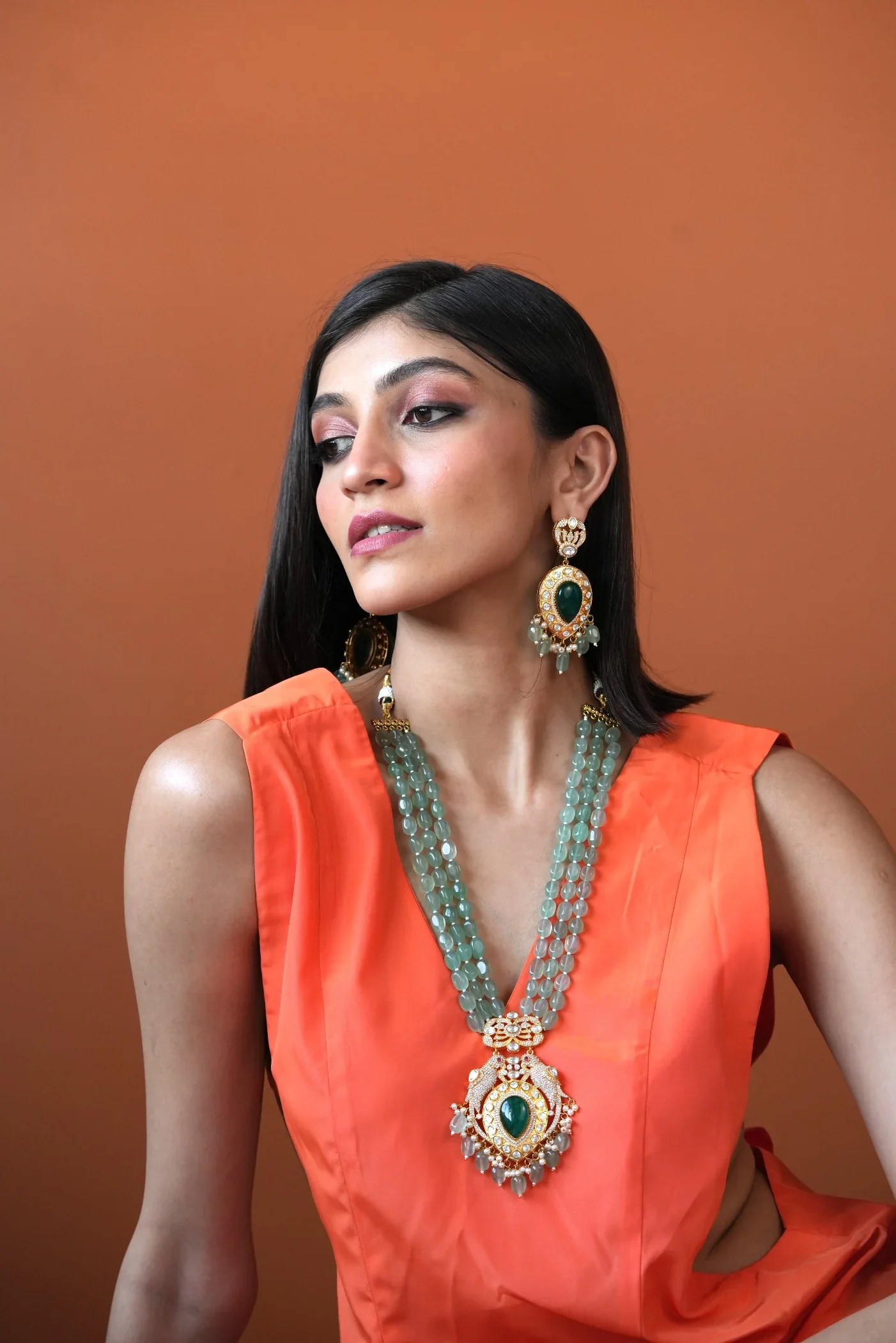 Sia Tota Green Stones Pendant On Green Mala Set With Long Earrings - Image 4