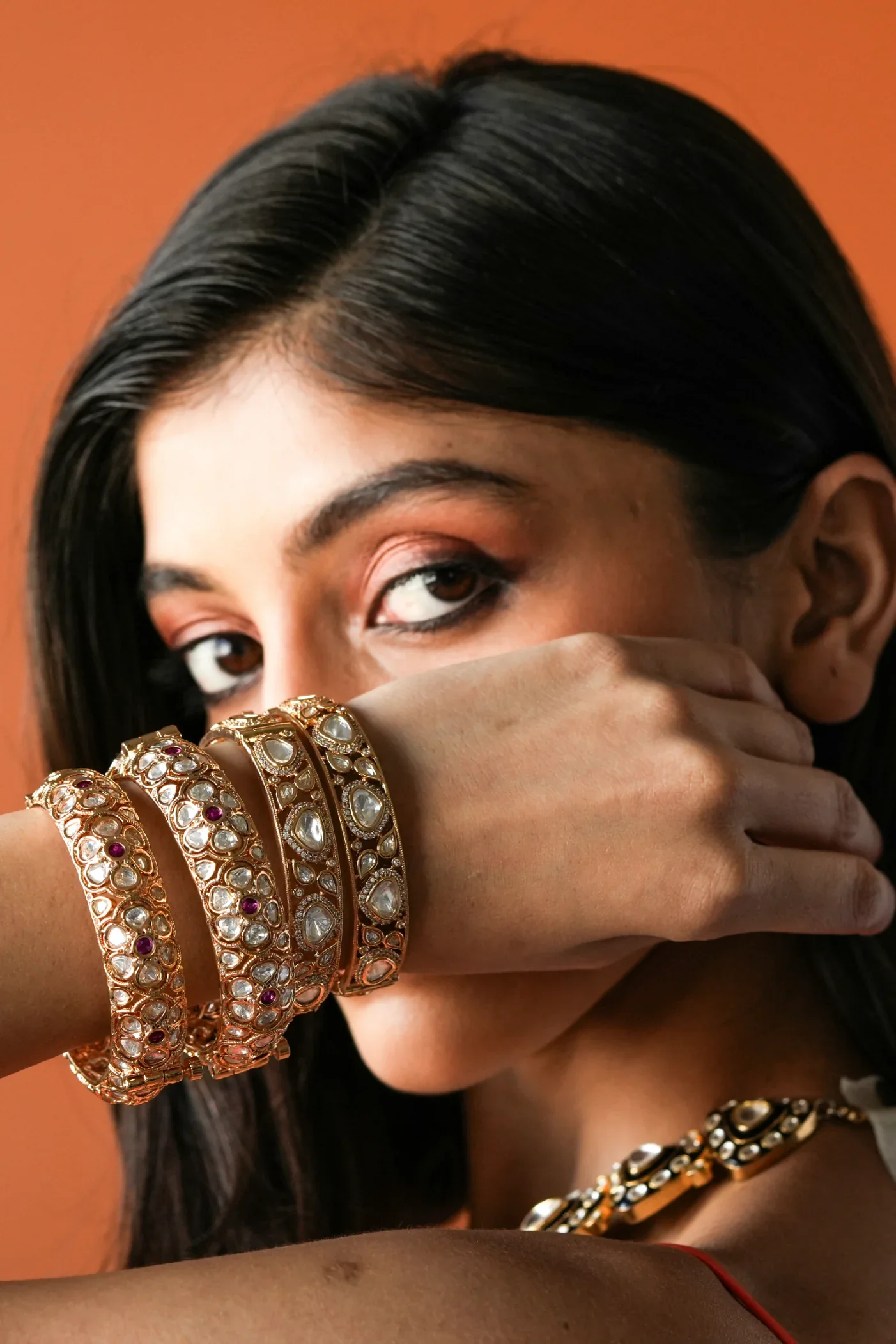 Prerna Uneven Big & Small Polki Bangle Set With Screw Setting - Image 3